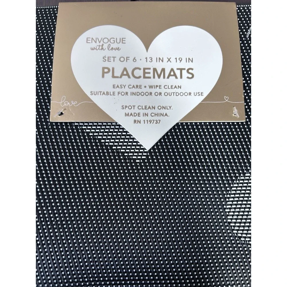 New Envogue With Love Hearts Reversible Print Placemats -Set of 6 Indoor/Outdoor